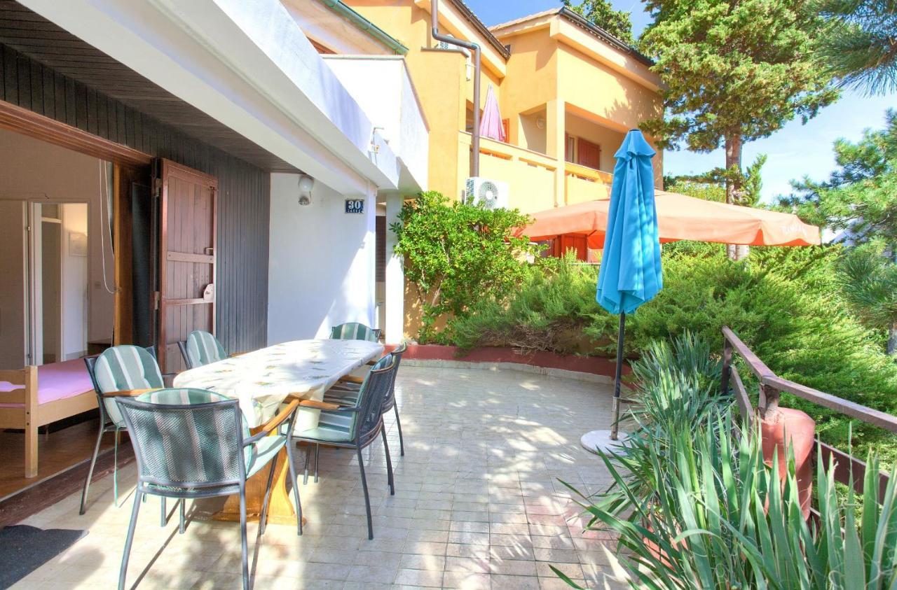 Apartments Olea Baška Buitenkant foto