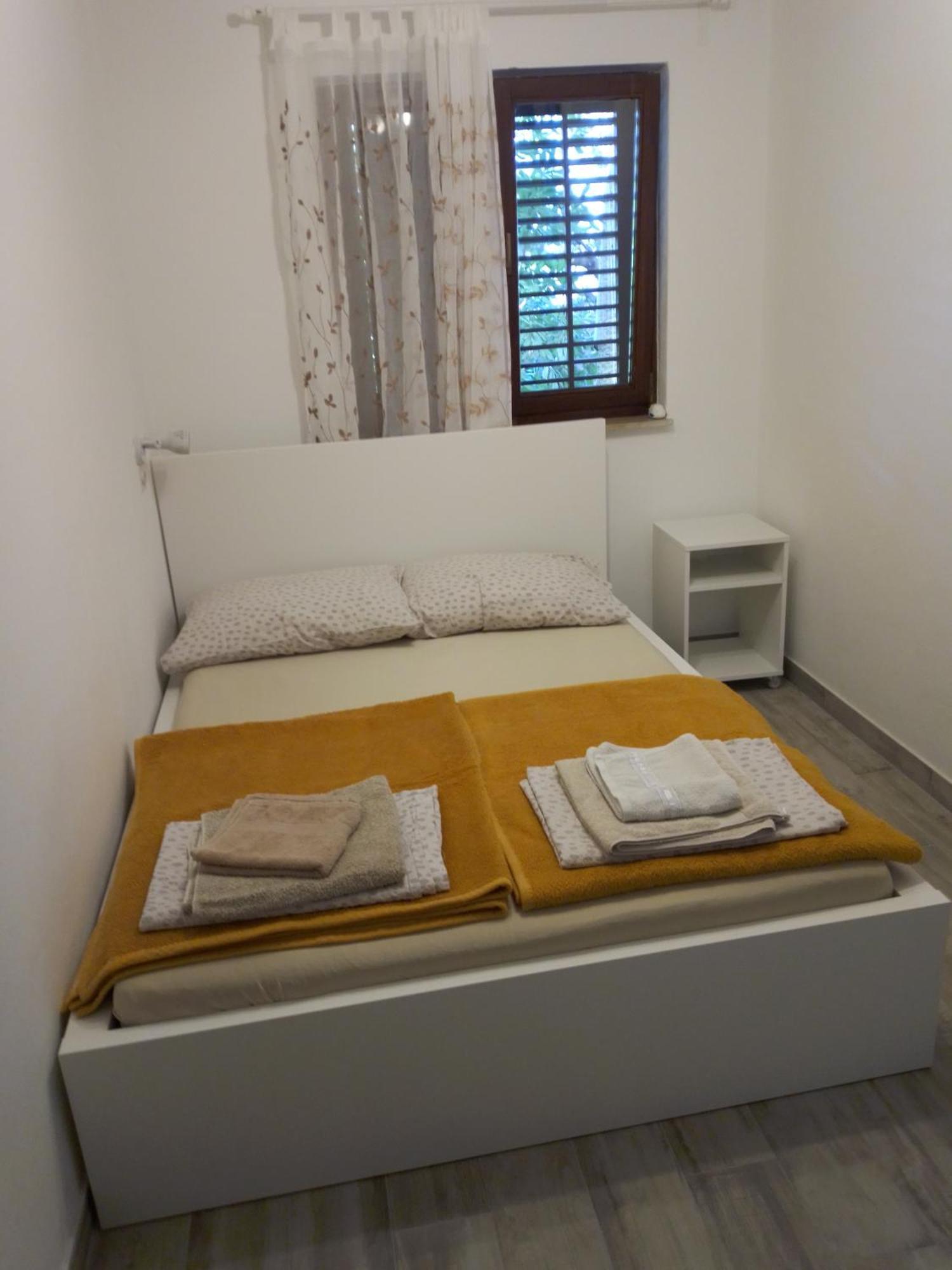 Apartments Olea Baška Buitenkant foto