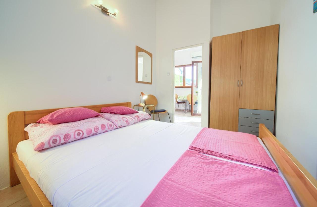 Apartments Olea Baška Buitenkant foto